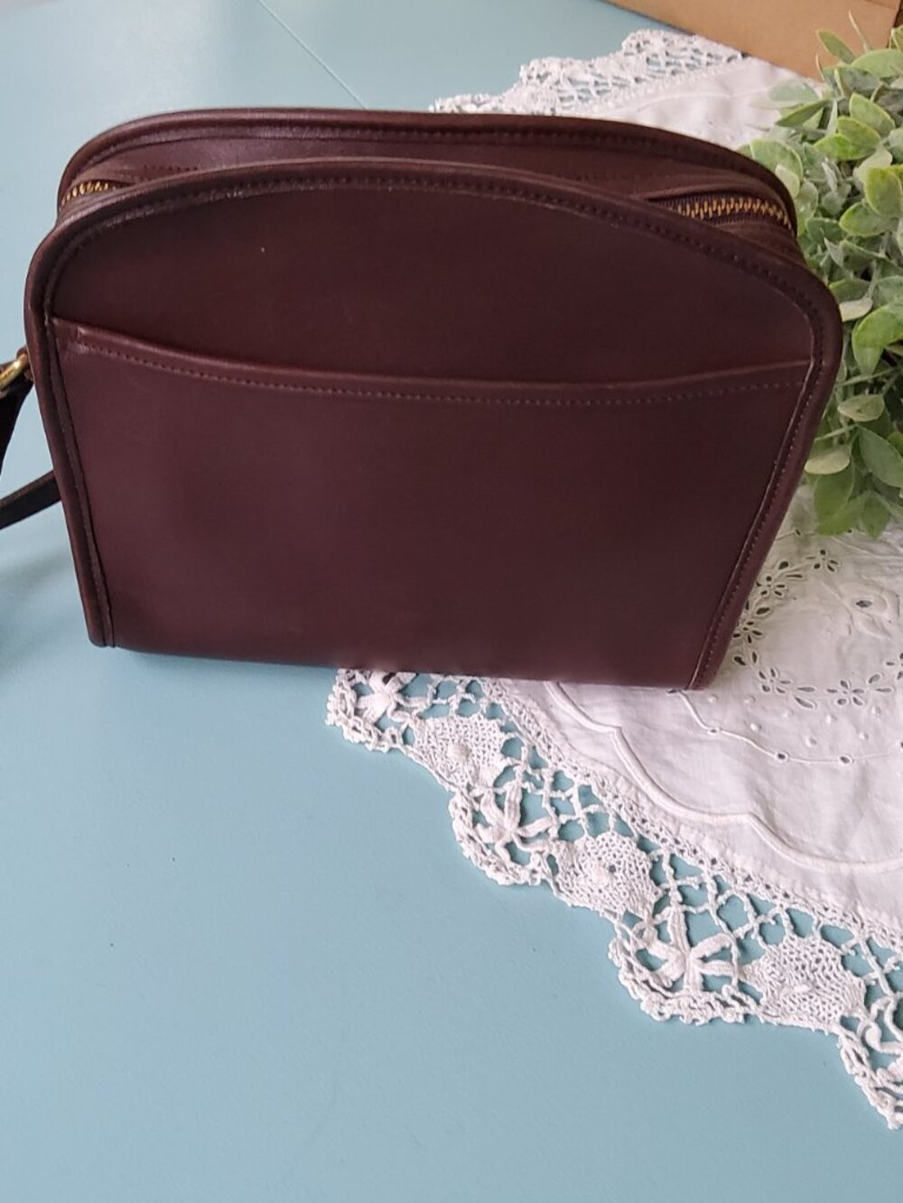 Vintage Coach Metropolis Crossbody in Mahogony 9087